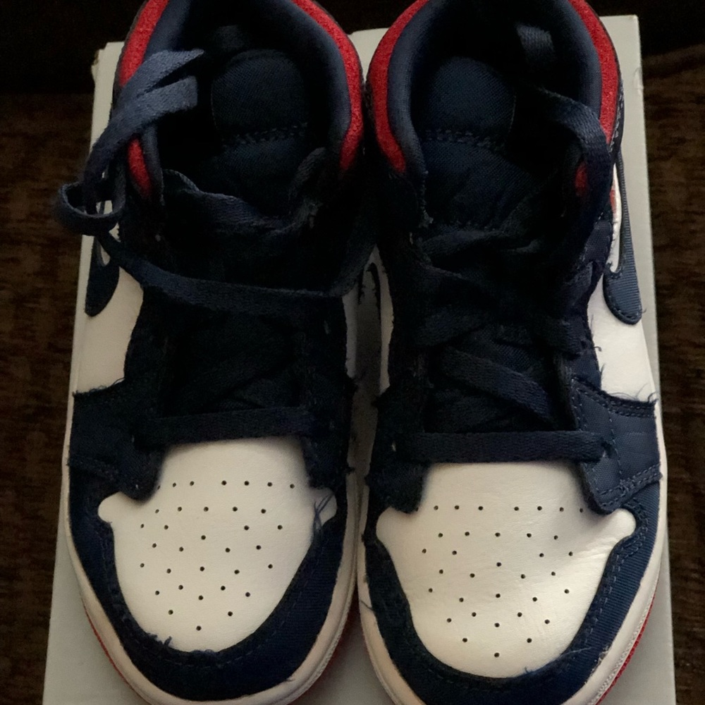 Boys 3/4 top shoes